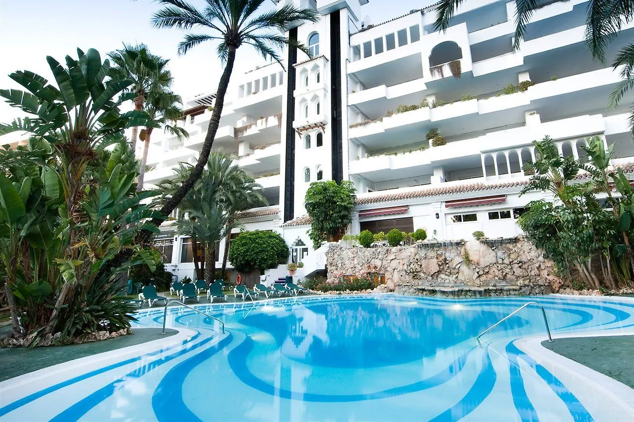 Aparthotel Monarque Sultan Marbella 4*,